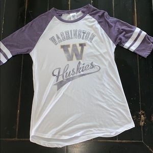 Washington husky top